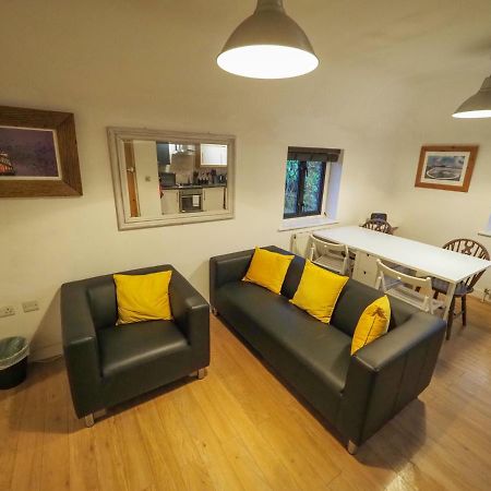 2 Ringles Place Uckfield Bagian luar foto