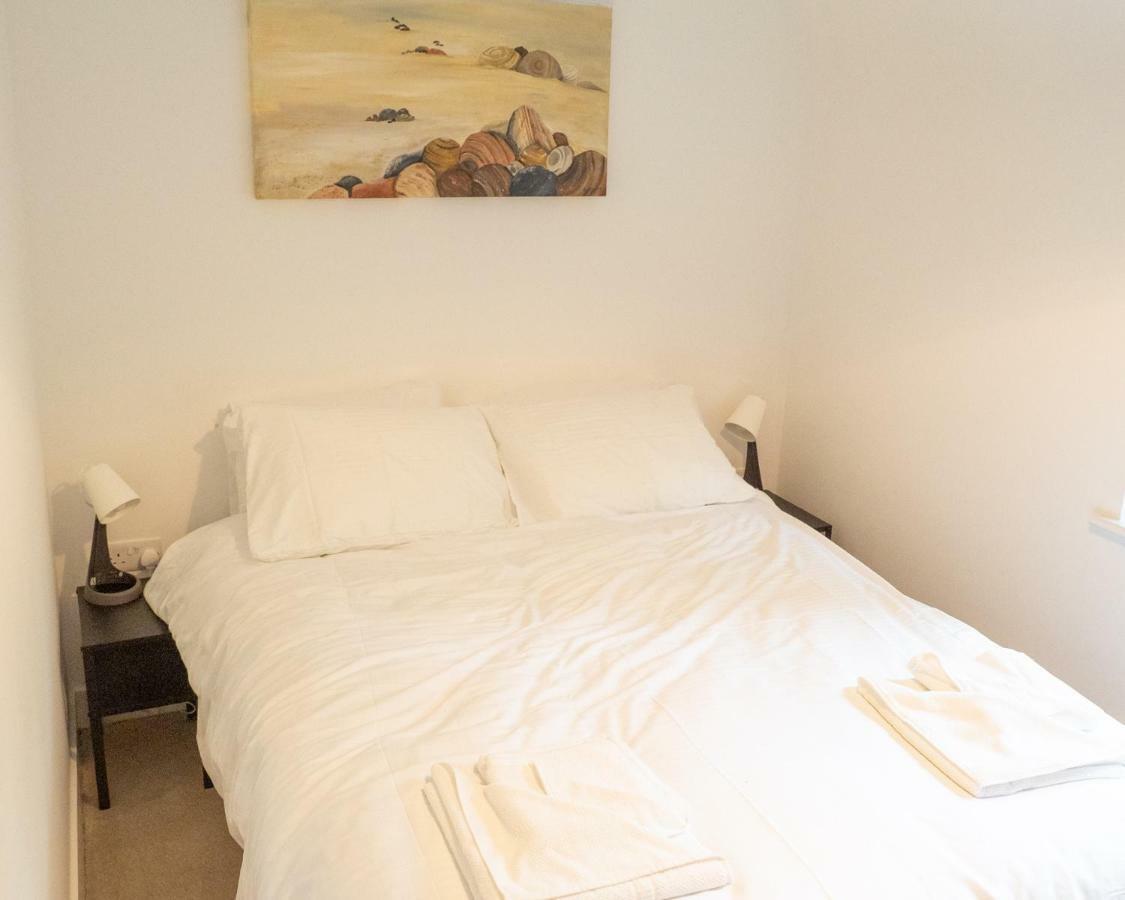 2 Ringles Place Uckfield Bagian luar foto
