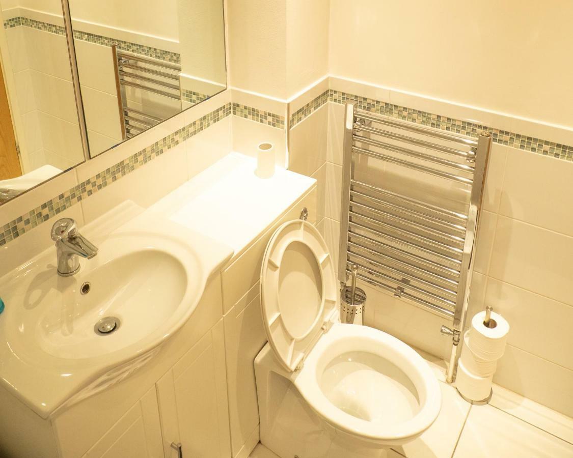 2 Ringles Place Uckfield Bagian luar foto