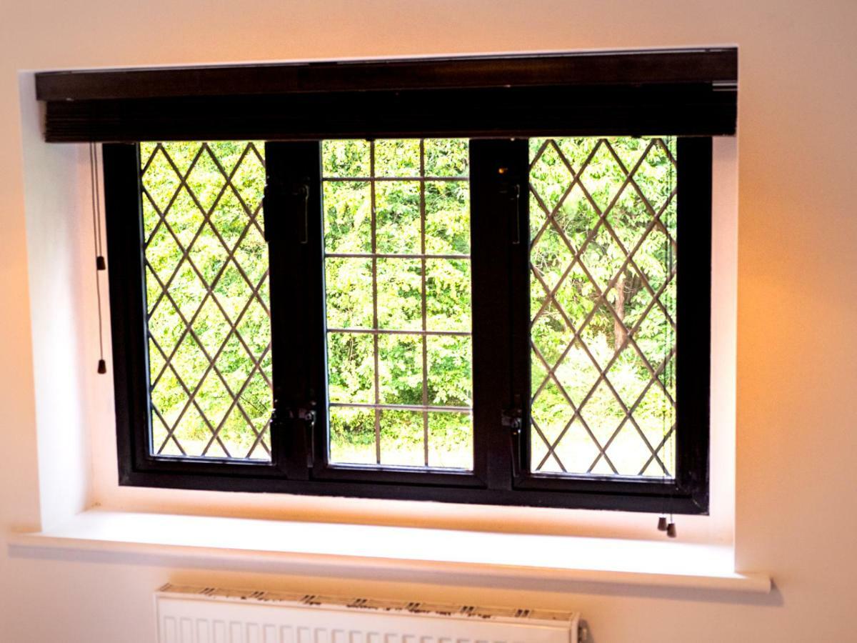 2 Ringles Place Uckfield Bagian luar foto